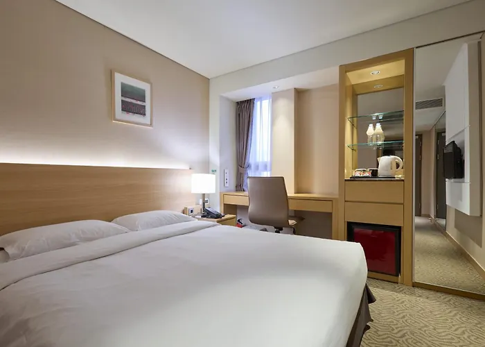 Summit Dongdaemun Отель