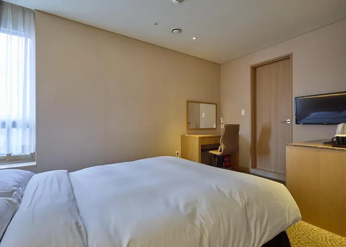 Отель Summit Dongdaemun 3*