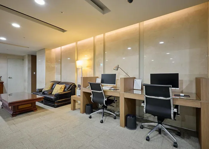 Summit Dongdaemun Отель 3*